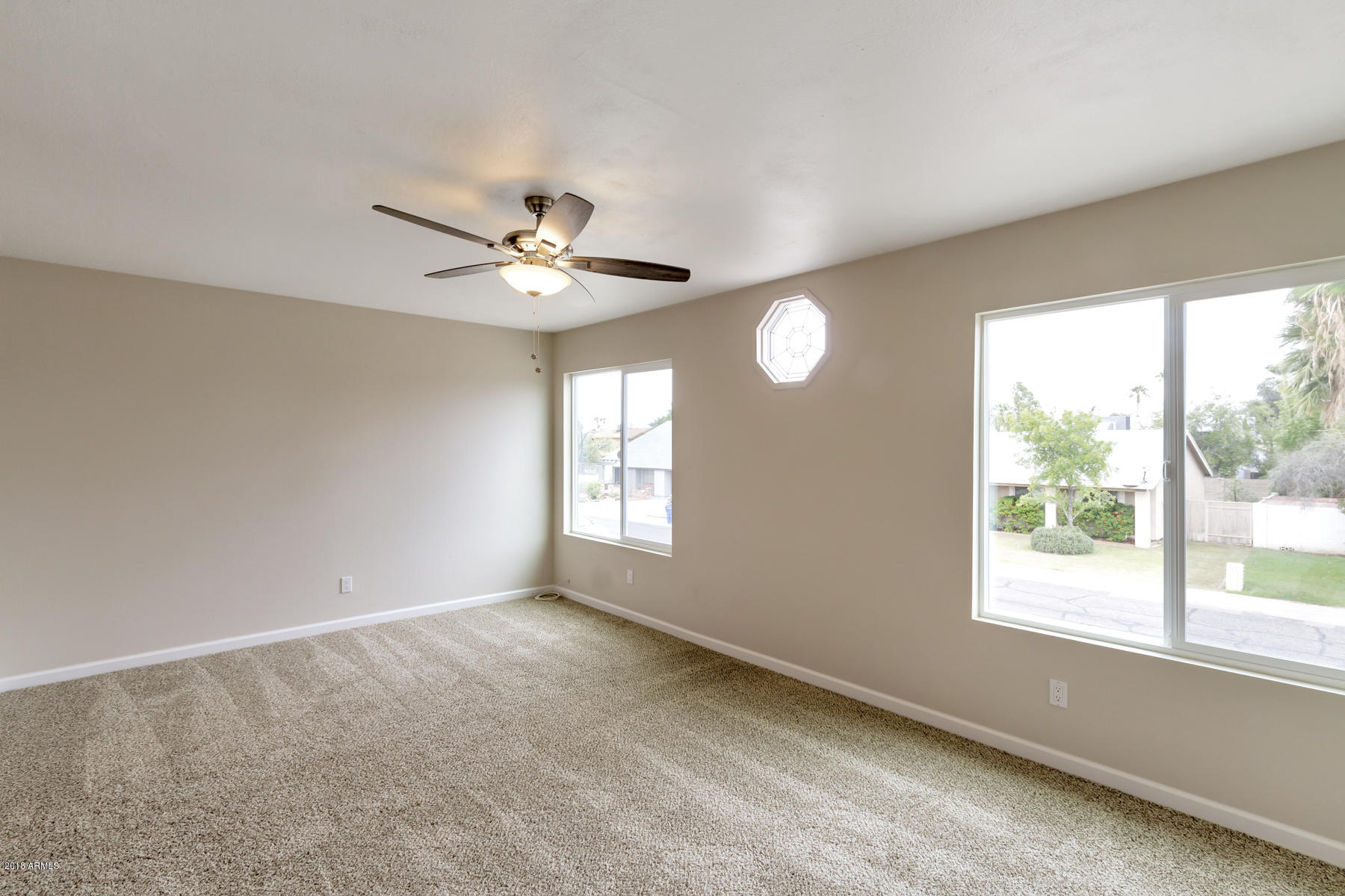2349 West Kathleen Road Phoenix, AZ 85023 - Photo 20 of 23 master upstairs