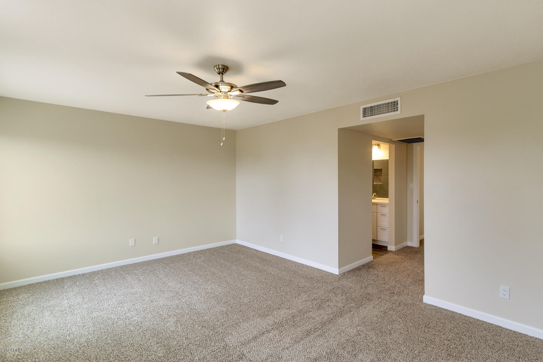 2349 West Kathleen Road Phoenix, AZ 85023 - Photo 21 of 23 master upstairs