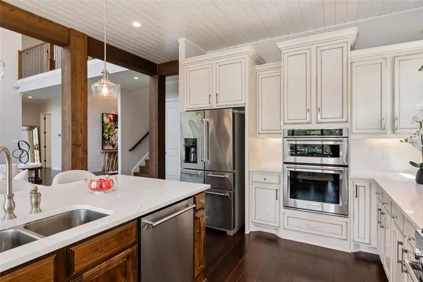 $2,775,000 | 211 Sandpiper Drive, Mabank, TX 75156