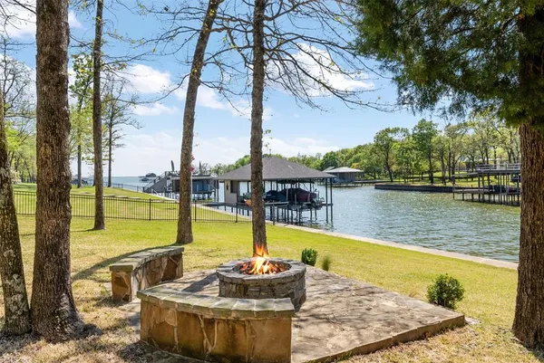 $2,775,000 | 211 Sandpiper Drive, Mabank, TX 75156