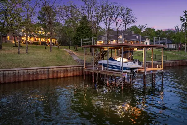 $2,775,000 | 211 Sandpiper Drive, Mabank, TX 75156