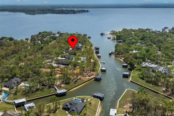 $2,775,000 | 211 Sandpiper Drive, Mabank, TX 75156