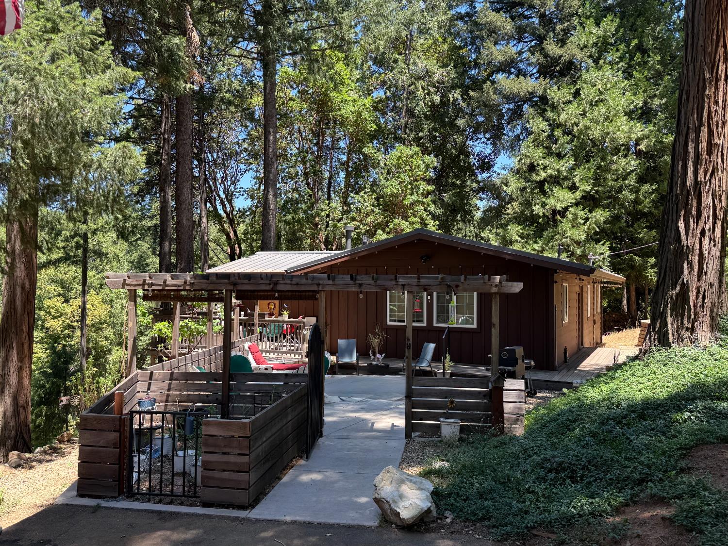 23445 Robin Road Pioneer, CA 95666 - Photo 15 of 54