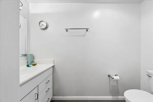 $379,000 | 2711 Bel Aire Drive, Arlington Heights, IL 60004