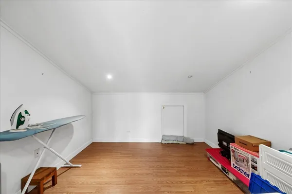 $379,000 | 2711 Bel Aire Drive, Arlington Heights, IL 60004