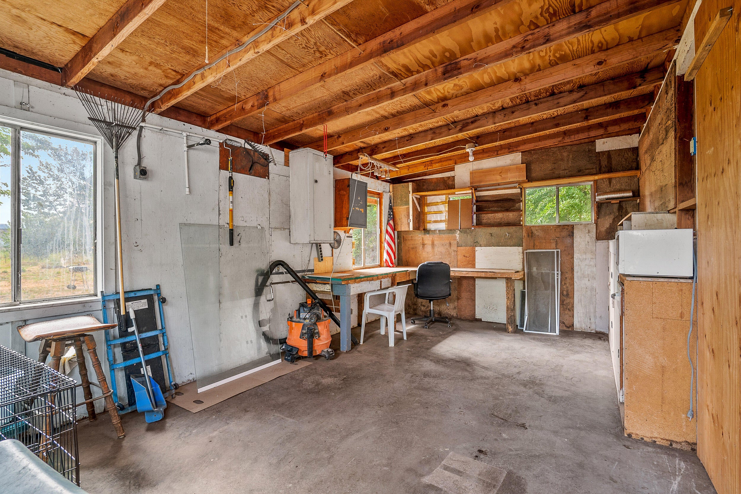 1711 Leonard Road Grants Pass, OR 97527 - Photo 24 of 40 1711SWLeonardRd-024