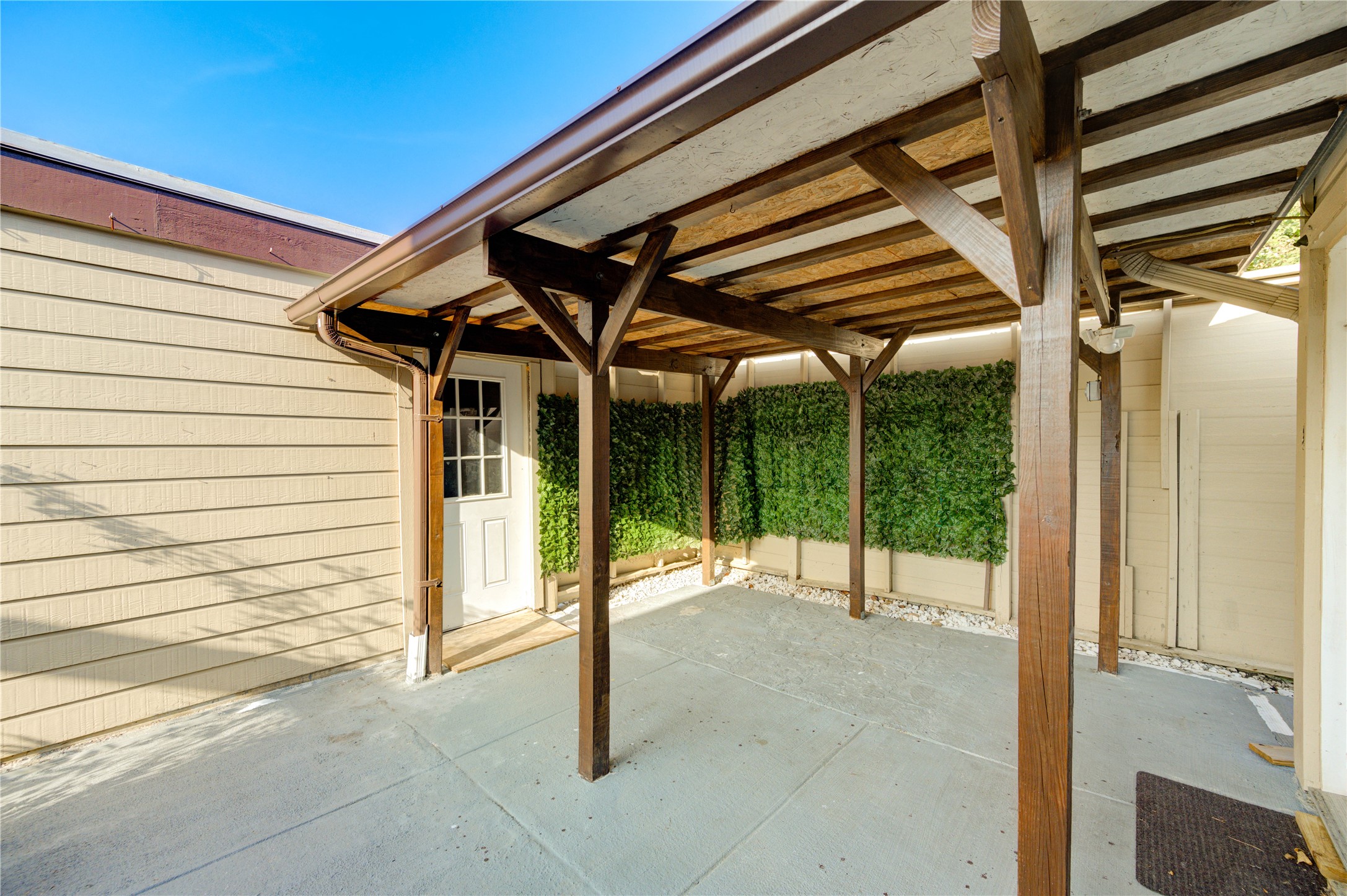 12339 South Dairy Ashford Road, Unit 2339 Houston, TX 77099 - Photo 16 of 19 a view of a house with a porch