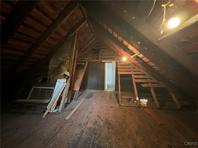 $119,900 | 4519 South Salina Street, Syracuse, NY 13205