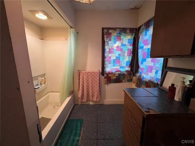 $119,900 | 4519 South Salina Street, Syracuse, NY 13205