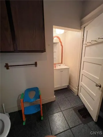 $119,900 | 4519 South Salina Street, Syracuse, NY 13205