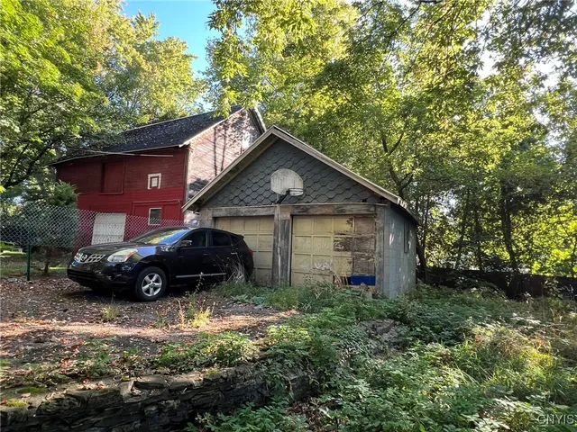 $119,900 | 4519 South Salina Street, Syracuse, NY 13205