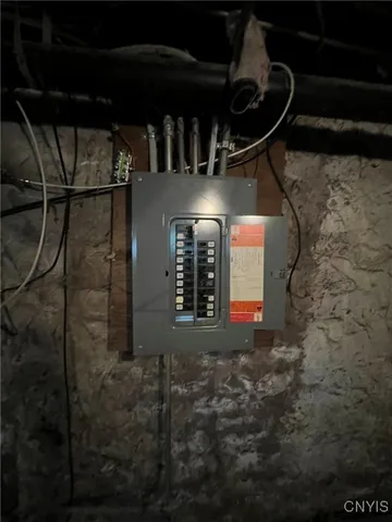 $119,900 | 4519 South Salina Street, Syracuse, NY 13205