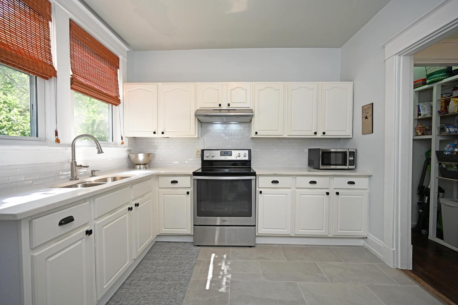 6203 Roe Street Cincinnati, OH 45227 - Photo 11 of 27 Gallery Image 11