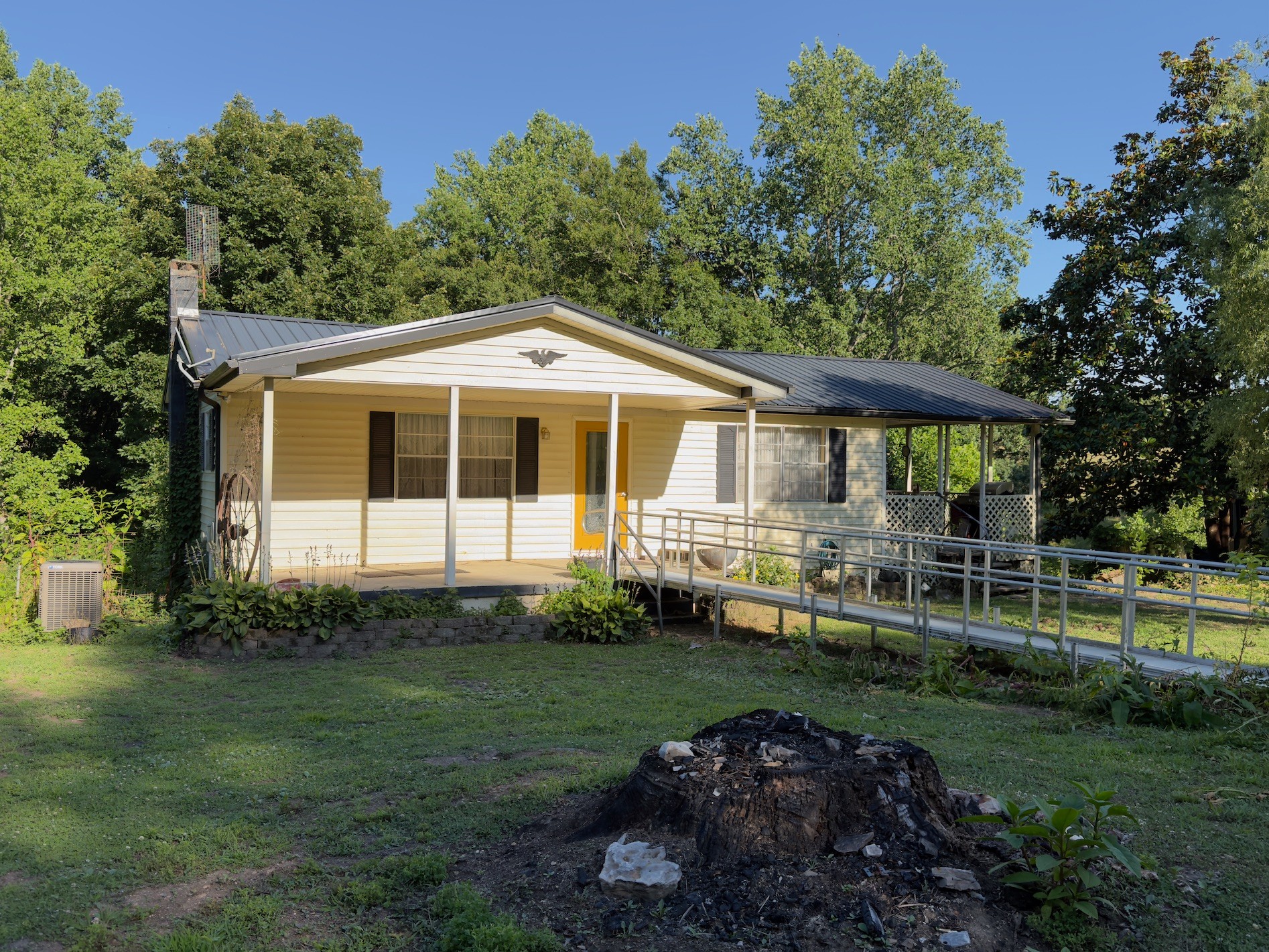 2709 Pea Ridge Road Liberty, TN 37095 - Photo 2 of 24