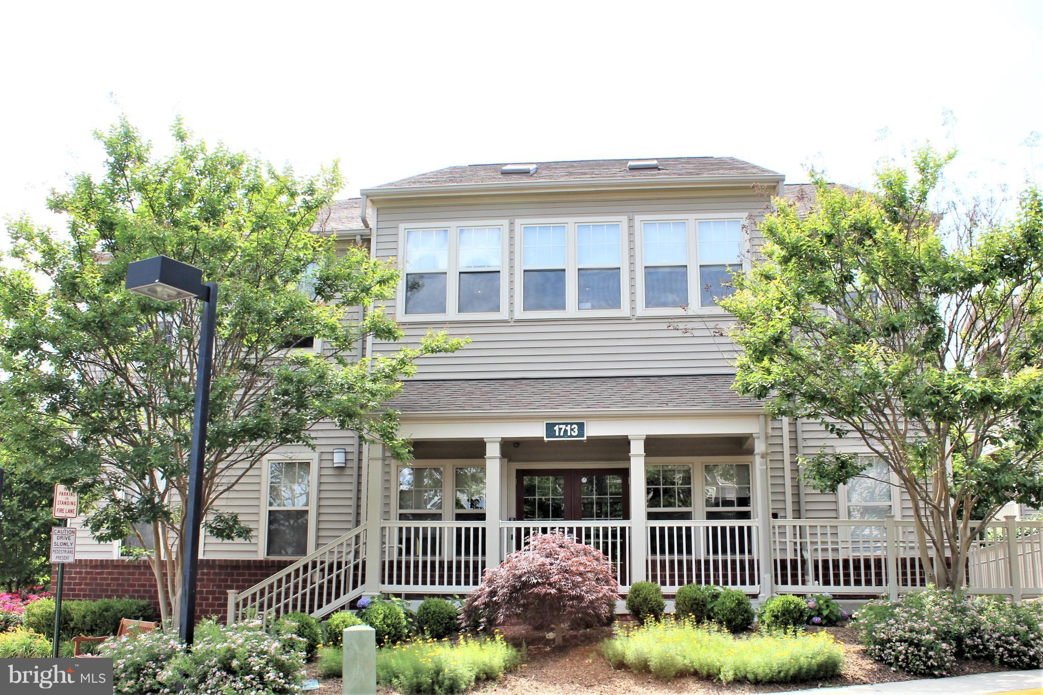 1783 Jonathan Way, Unit H Reston, VA 20190 - Photo 22 of 27 Club House