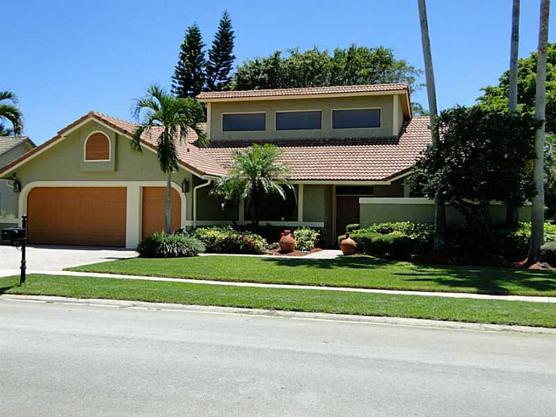 10146 Fresh Meadow Lane Boca Raton, FL 33498 - Photo 6 of 9 Exterior Front