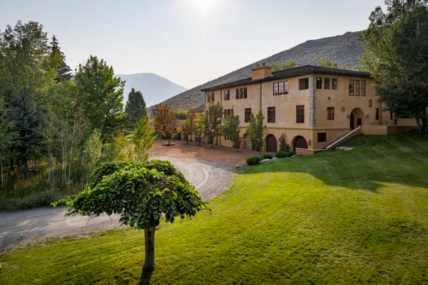 $8,900,000 | 113 Townsend Gulch Road, Bellevue, ID 83313