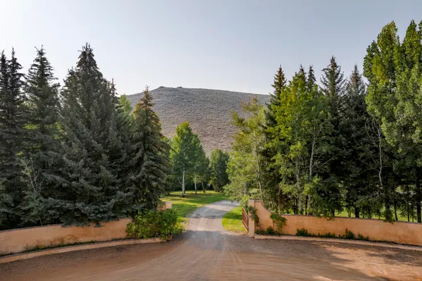 $8,900,000 | 113 Townsend Gulch Road, Bellevue, ID 83313