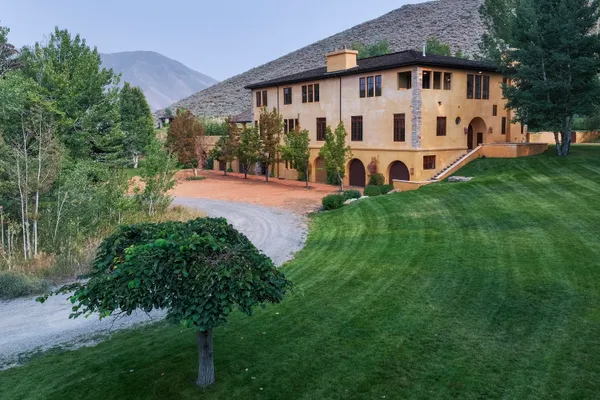 $8,900,000 | 113 Townsend Gulch Road, Bellevue, ID 83313