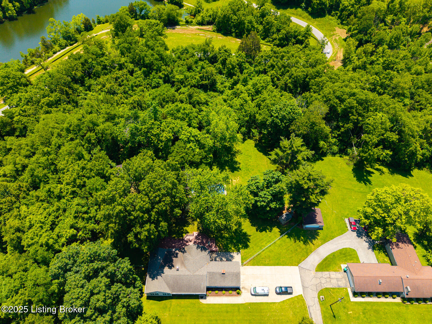 6712 Cooper Chapel Road Louisville, KY 40229 - Photo 63 of 78 DJI_20250602134136_0794_D