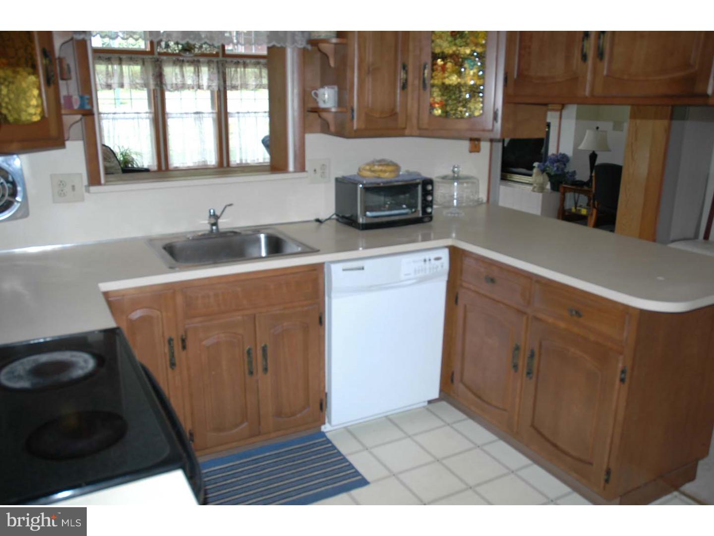 4339 Hilldale Road Reading, PA 19606 - Photo 3 of 15