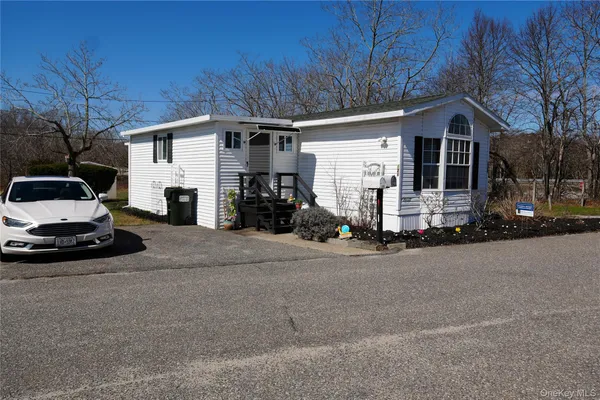 $129,900 | Undisclosed Address, Calverton, NY 11933
