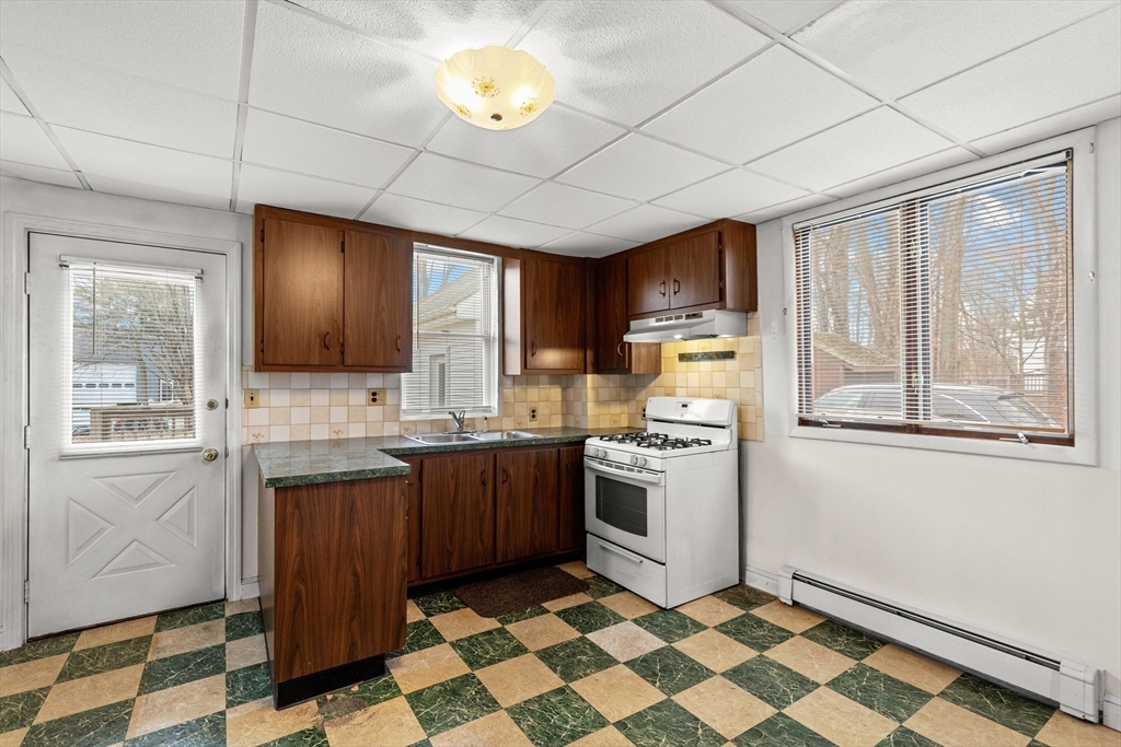 155 Union Street Holbrook, MA 02343 - Photo 12 of 31