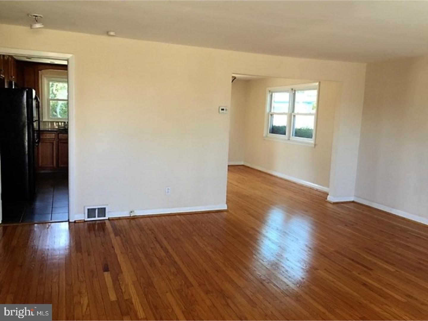 380 Lewis Road Springfield, PA 19064 - Photo 3 of 23
