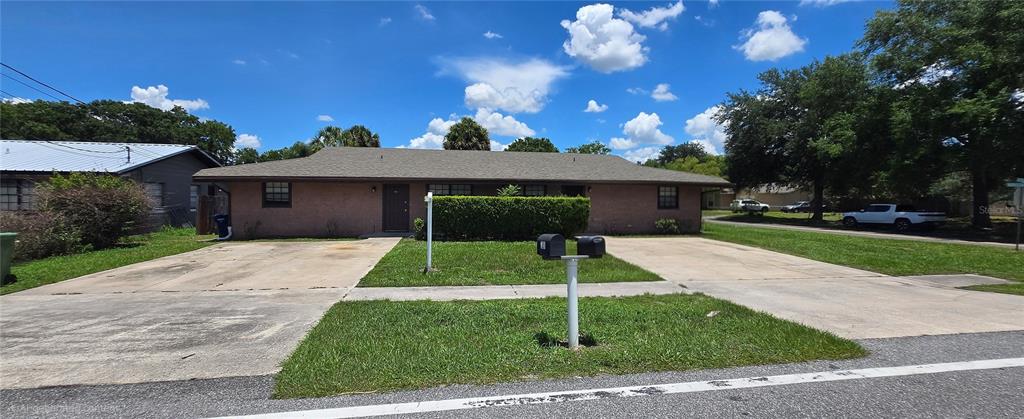 2021 Lake Buckeye Road Winter Haven, FL 33881 - Photo 1 of 37