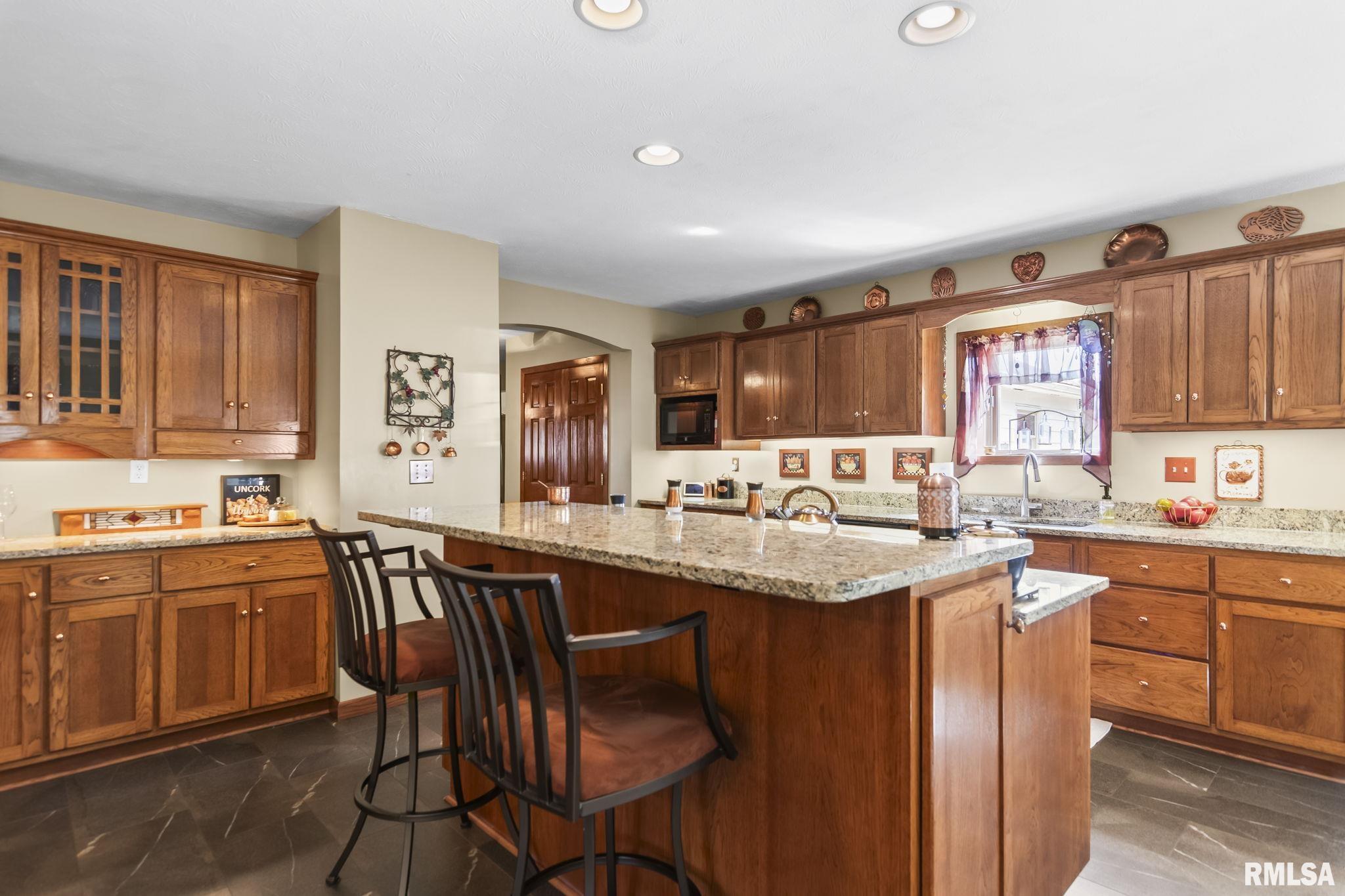 10553 South Main Street Chatham, IL 62629 - Photo 18 of 44