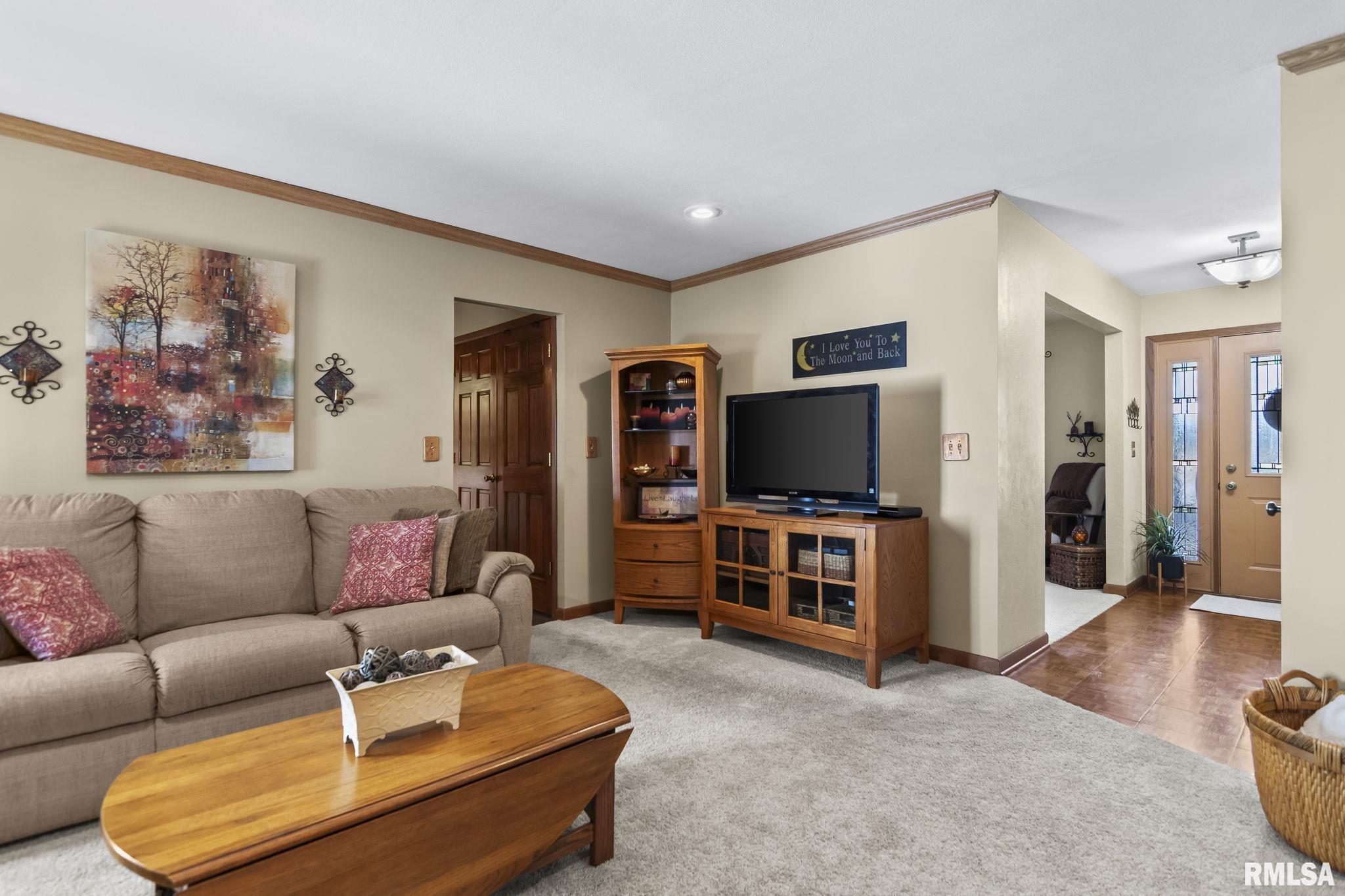 10553 South Main Street Chatham, IL 62629 - Photo 7 of 44