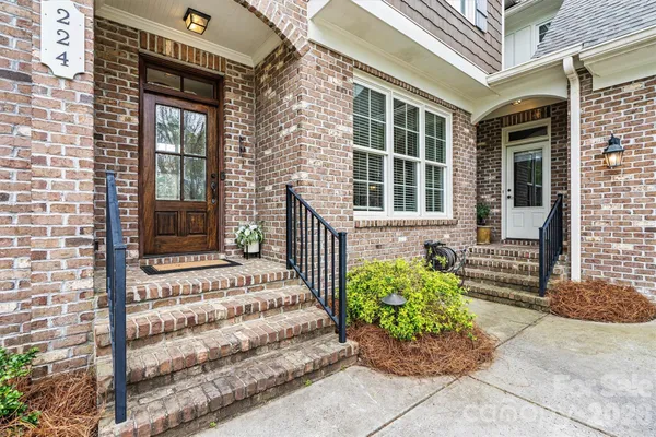 $920,000 | 224 Birdie Drive, Stanley, NC 28164