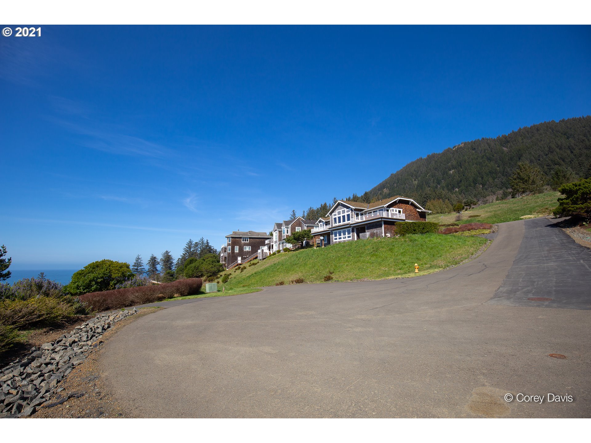 8780 Mariners Trail Nehalem, OR 97131 - Photo 6 of 32