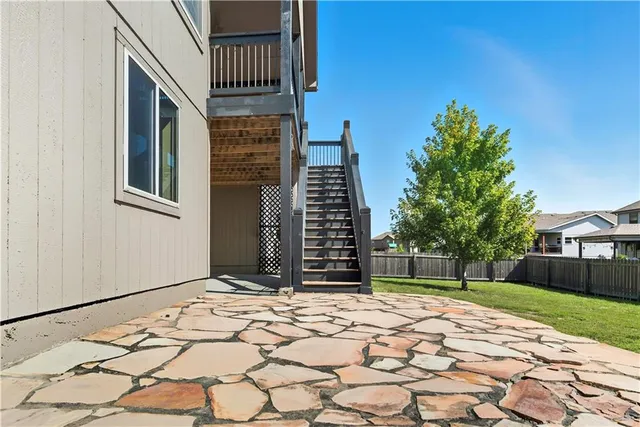 $525,000 | 2341 Southwest River Trail Road, Lee's Summit, MO 64082