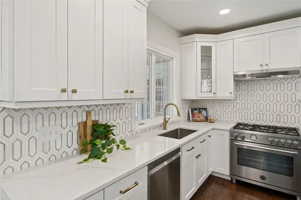 $729,900 | 2 Esker Rise, Victor, NY 14564