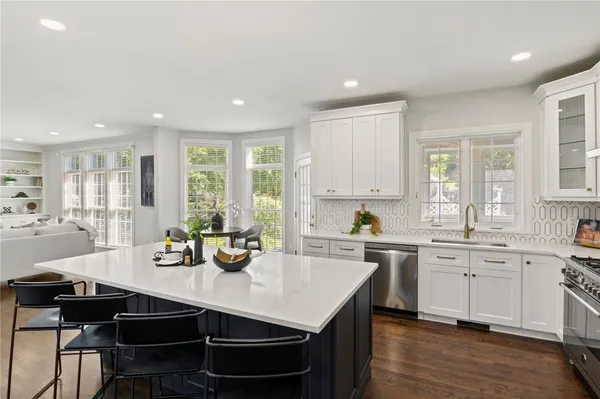 $729,900 | 2 Esker Rise, Victor, NY 14564