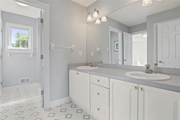 $729,900 | 2 Esker Rise, Victor, NY 14564