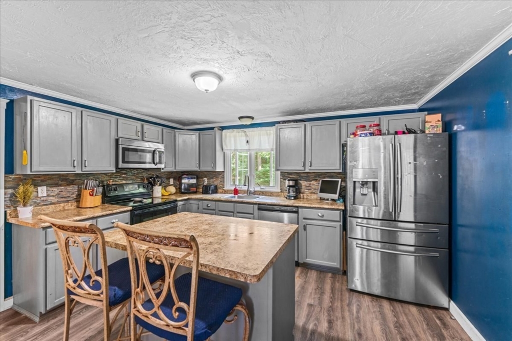 19 Forest Road Forestdale, MA 02644 - Photo 7 of 30