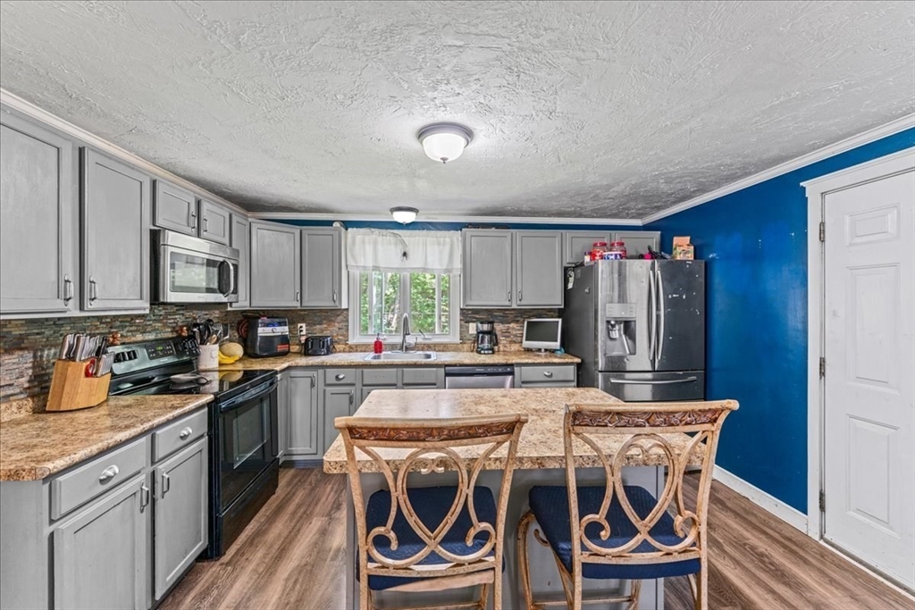 19 Forest Road Forestdale, MA 02644 - Photo 8 of 30