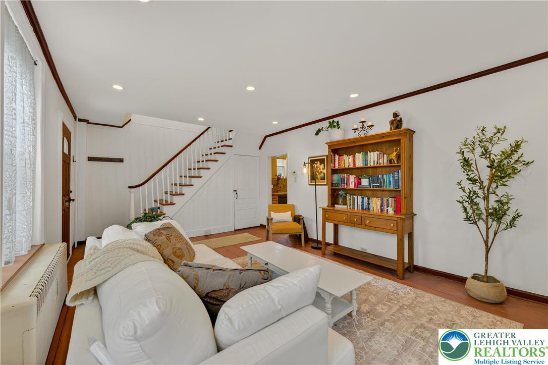 945 Main Street Bethlehem, PA 18018 - Photo 13 of 75 a living room with furniture and potted plant