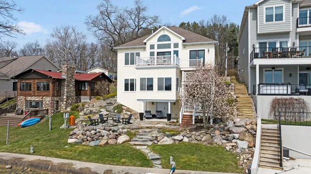 $1,199,900 | 3795 West Sycamore Beach Road, Angola, IN 46703