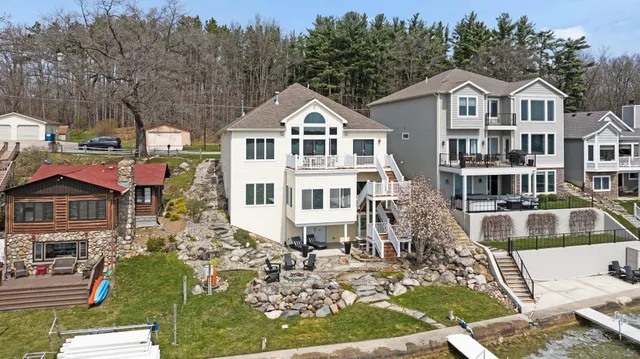 $1,199,900 | 3795 West Sycamore Beach Road, Angola, IN 46703