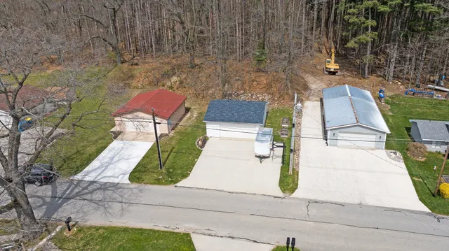 $1,199,900 | 3795 West Sycamore Beach Road, Angola, IN 46703