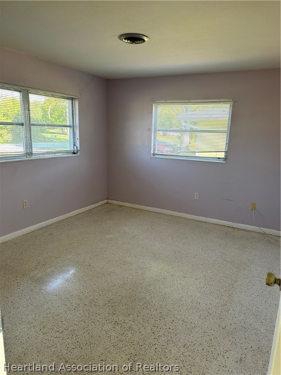 104 Pinehurst Road Sebring, FL 33870 - Photo 14 of 22 Gallery Image 14