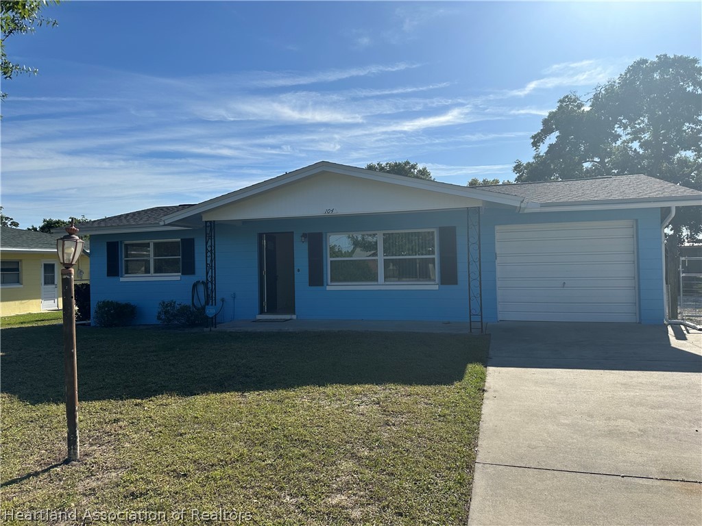 104 Pinehurst Road Sebring, FL 33870 - Photo 2 of 22 Gallery Image 2
