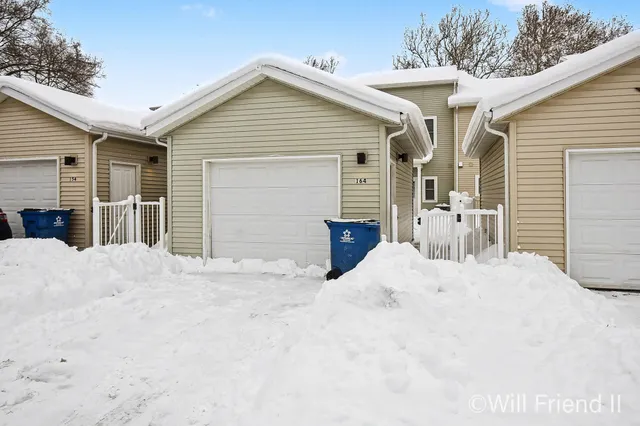 $279,900 | 164 Wexford Street Southeast, Grand Rapids, MI 49548