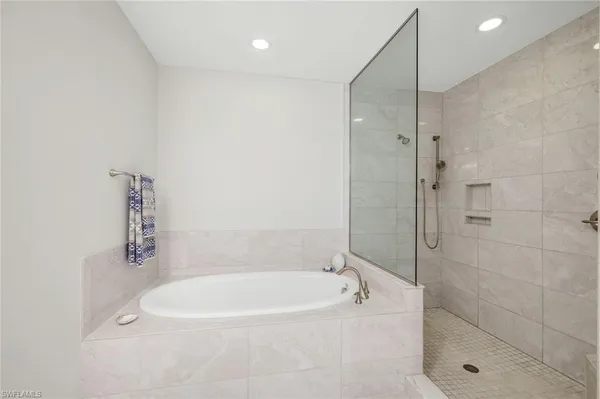 $1,895,000 | 16436 Carrara Way, Unit 101, Naples, FL 34110