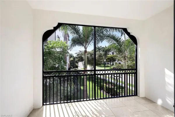 $1,895,000 | 16436 Carrara Way, Unit 101, Naples, FL 34110
