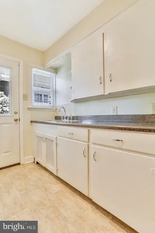 $995 | 832 Potomac Avenue, Unit 1N, Hagerstown, MD 21742