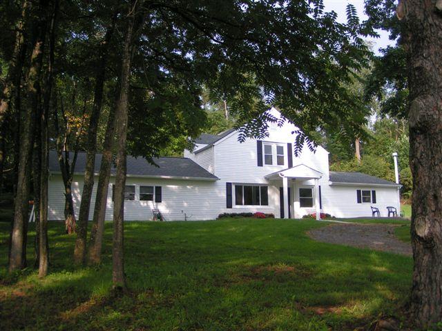 3952 Carson Road Roanoke, VA 24012 - Photo 1 of 21 Main